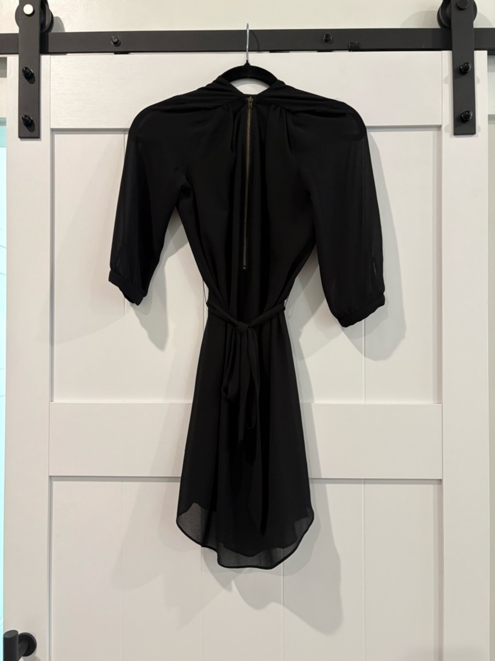 Iz Byer Black Long-Sleeve Tie-Waist Midi Dress